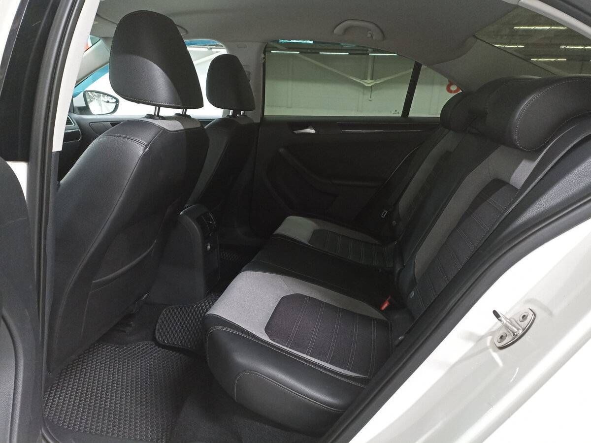 Б/У Фольксваген Джетта 2015 года. Фото: #11