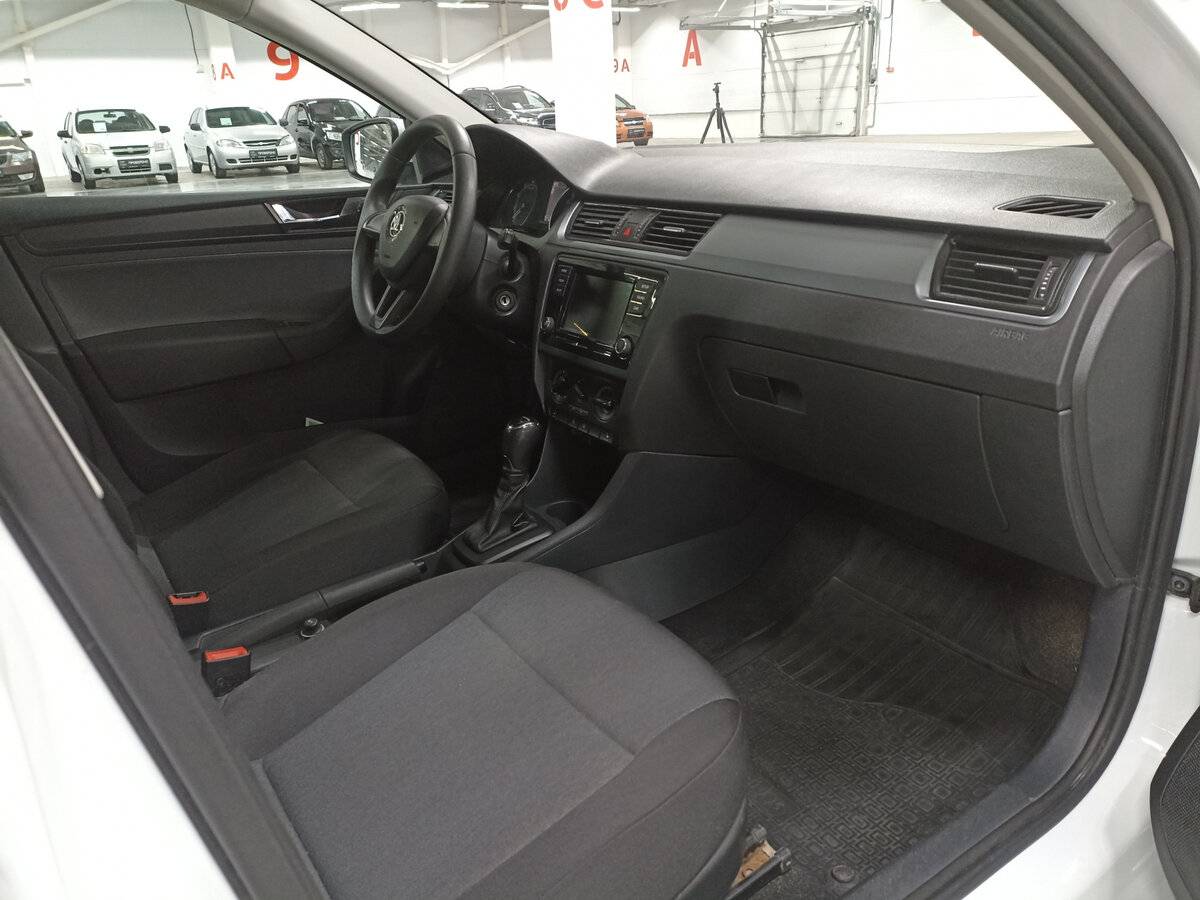 Б/У Шкода Рапид 2018 года. Фото: #10