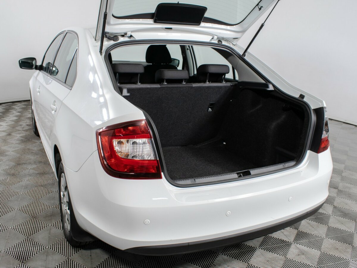 Б/У Шкода Рапид 2017 года. Фото: #12