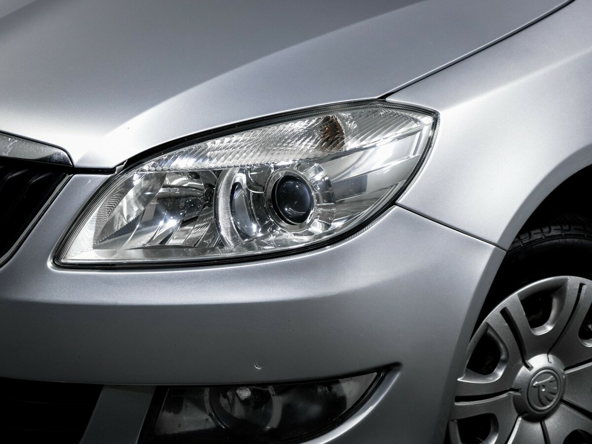 Б/У Шкода Фабия 2014 года. Фото: #12