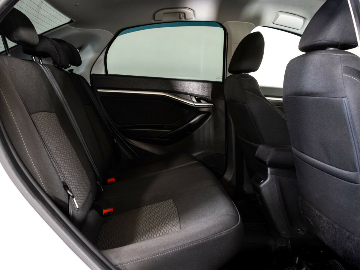 Б/У Лада (ВАЗ) Веста 2018 года. Фото: #11