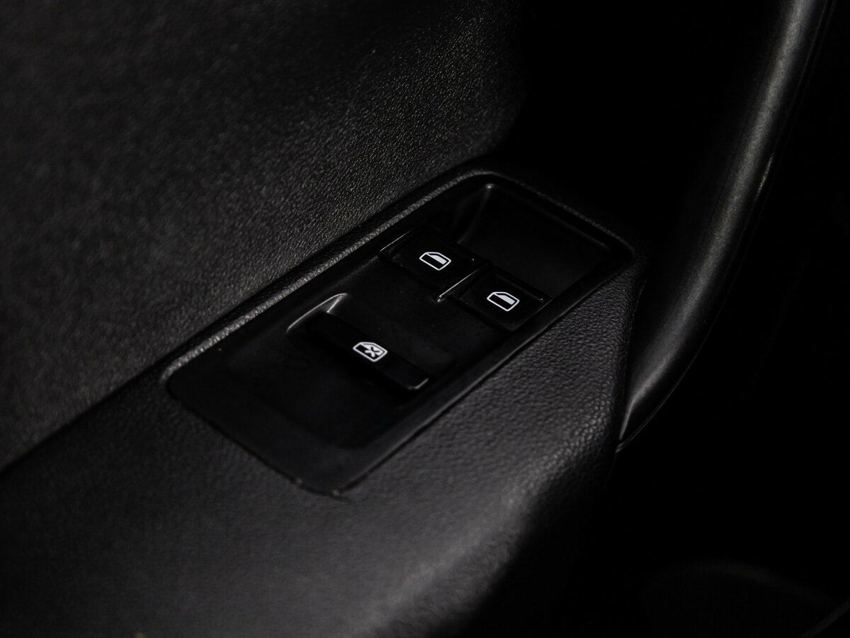 Б/У Фольксваген Поло 2016 года. Фото: #12