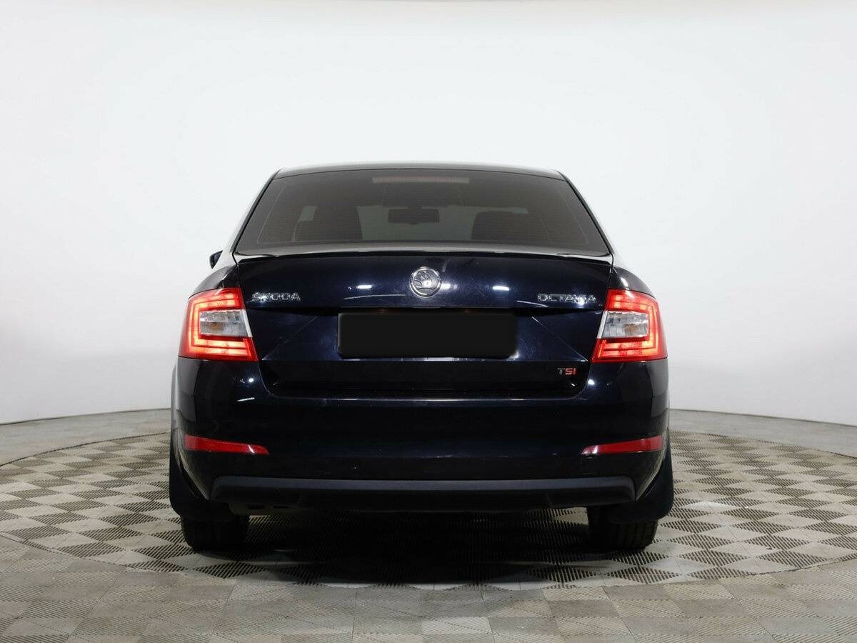 Б/У Шкода Октавия 2013 года. Фото: #3