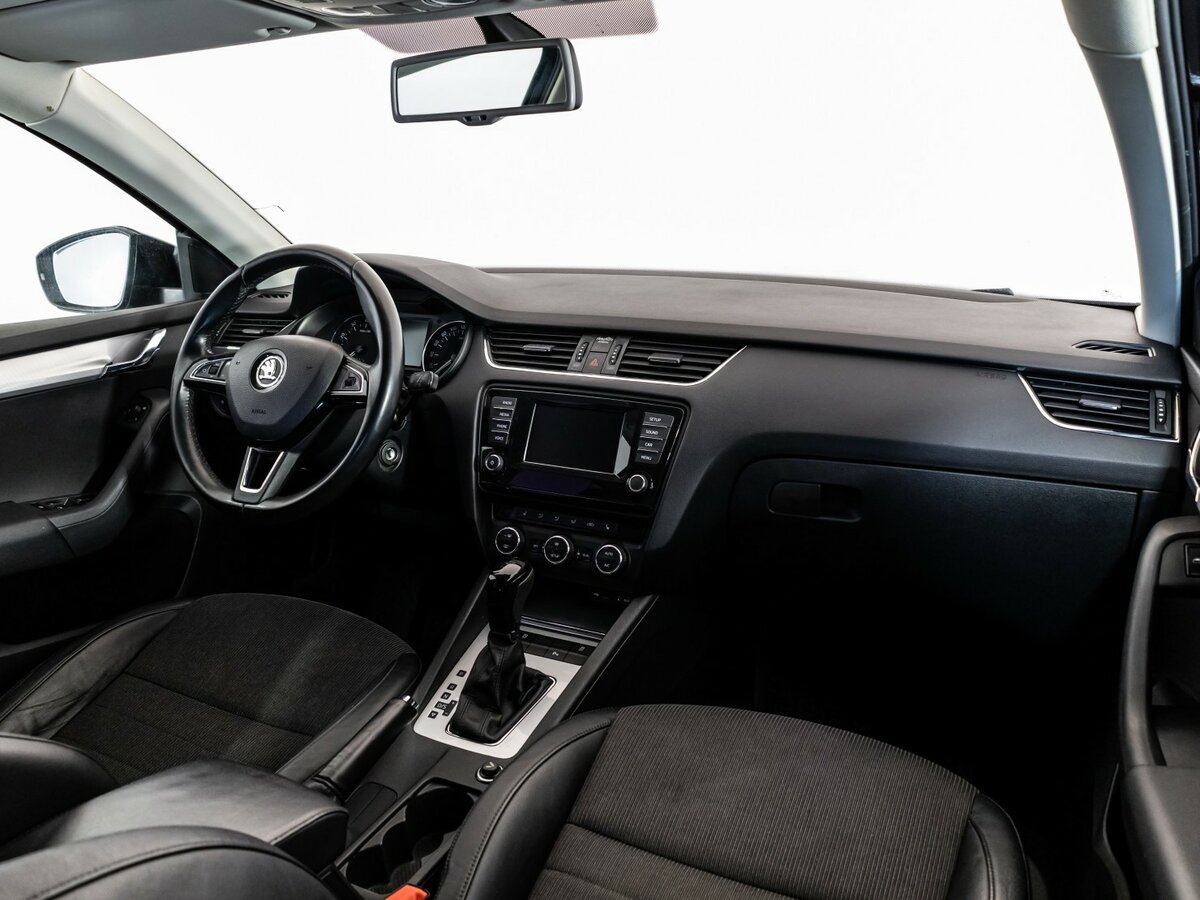 Б/У Шкода Октавия 2014 года. Фото: #6