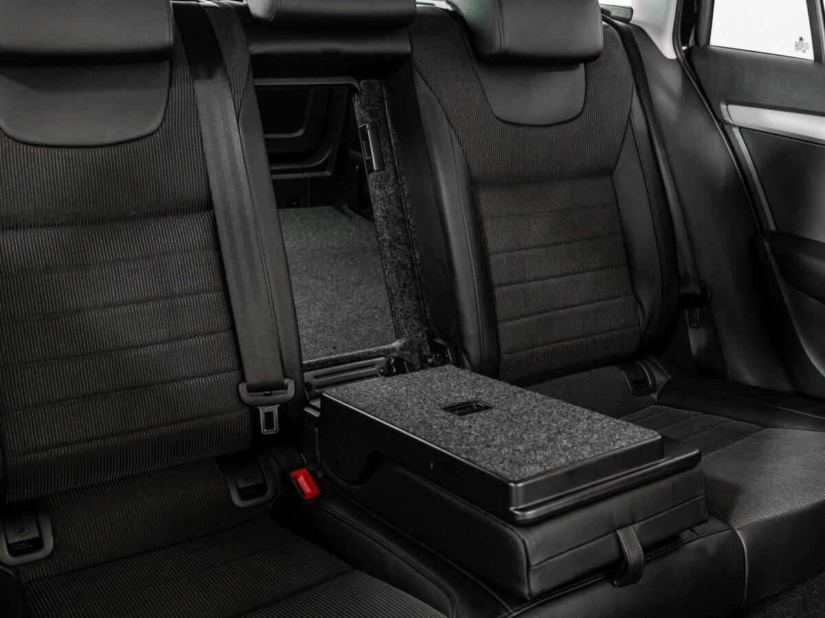 Б/У Шкода Октавия 2014 года. Фото: #14