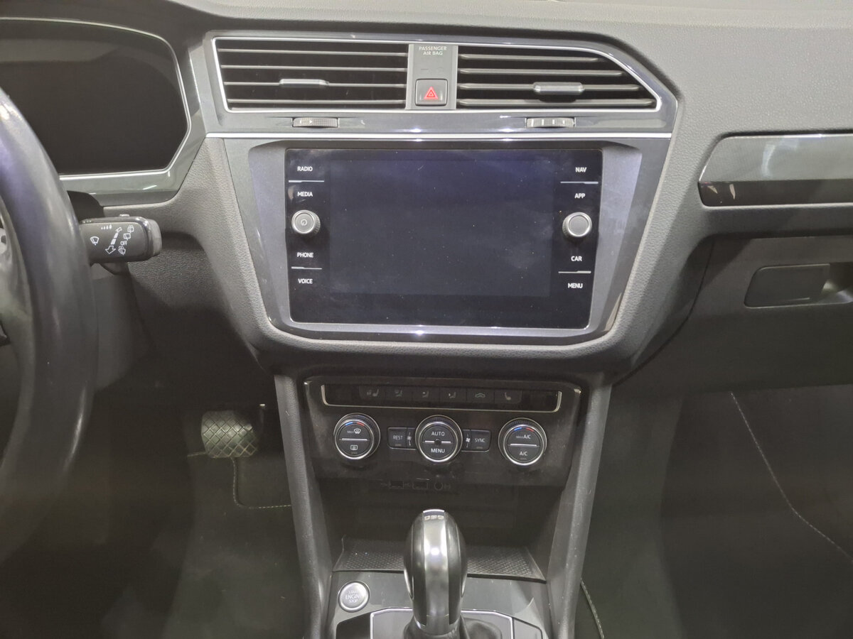 Б/У Фольксваген Тигуан 2018 года. Фото: #14