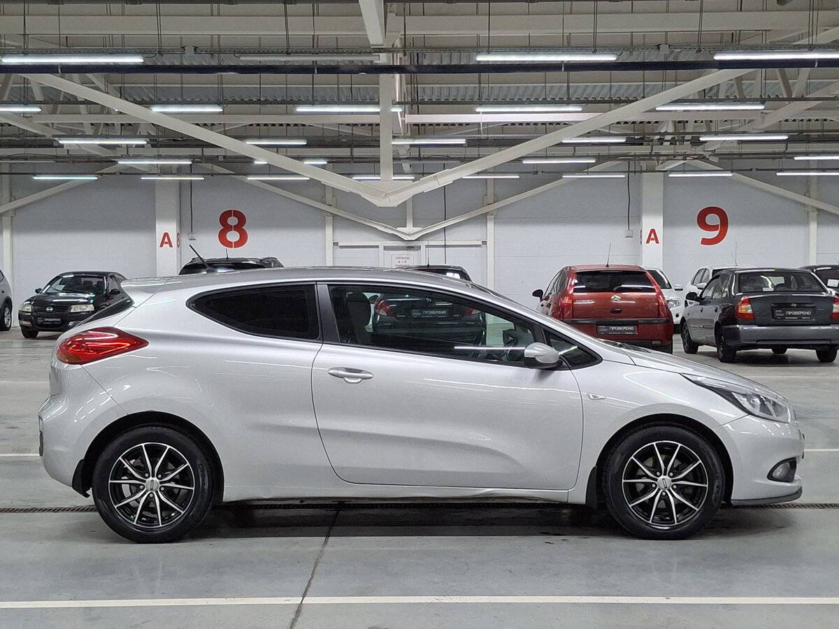 Б/У Киа Сид 2013 года. Фото: #3