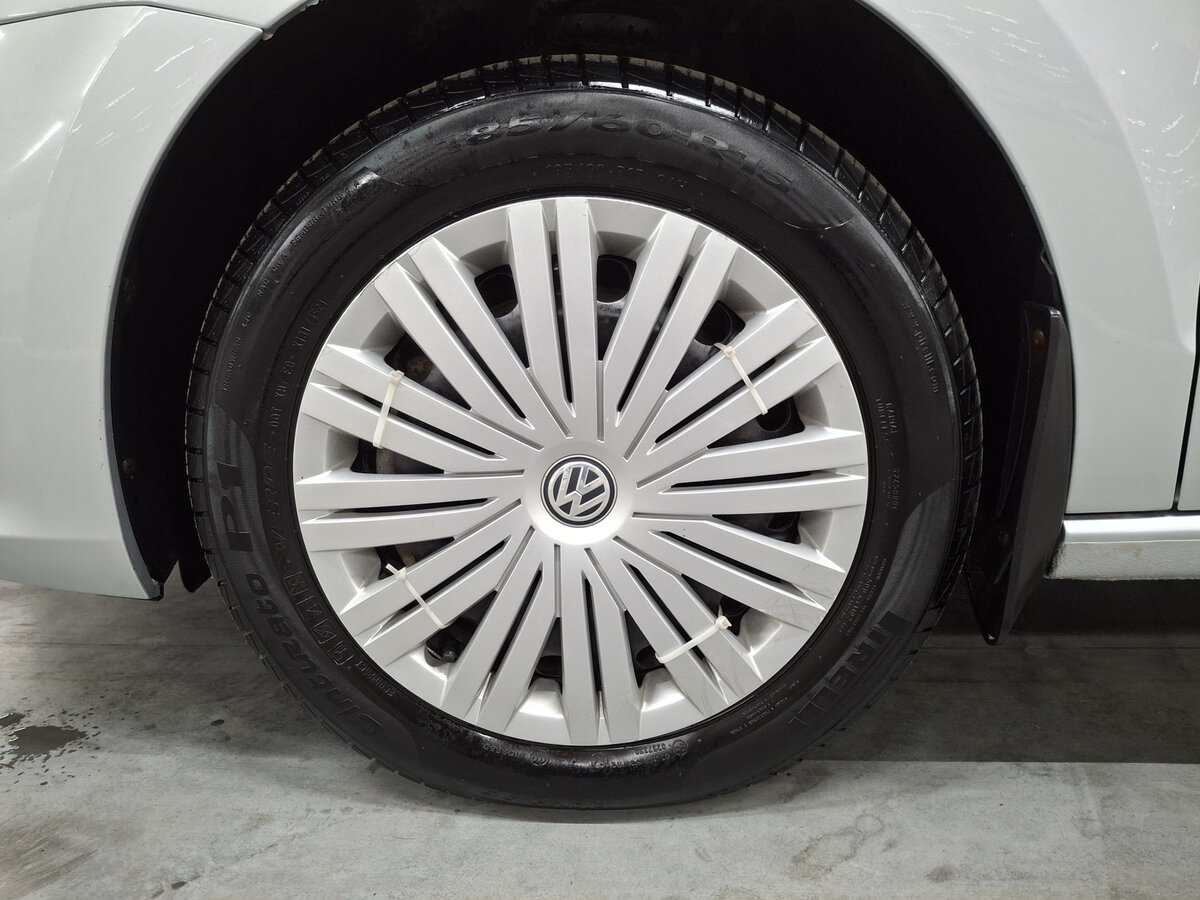 Б/У Фольксваген Поло 2016 года. Фото: #17