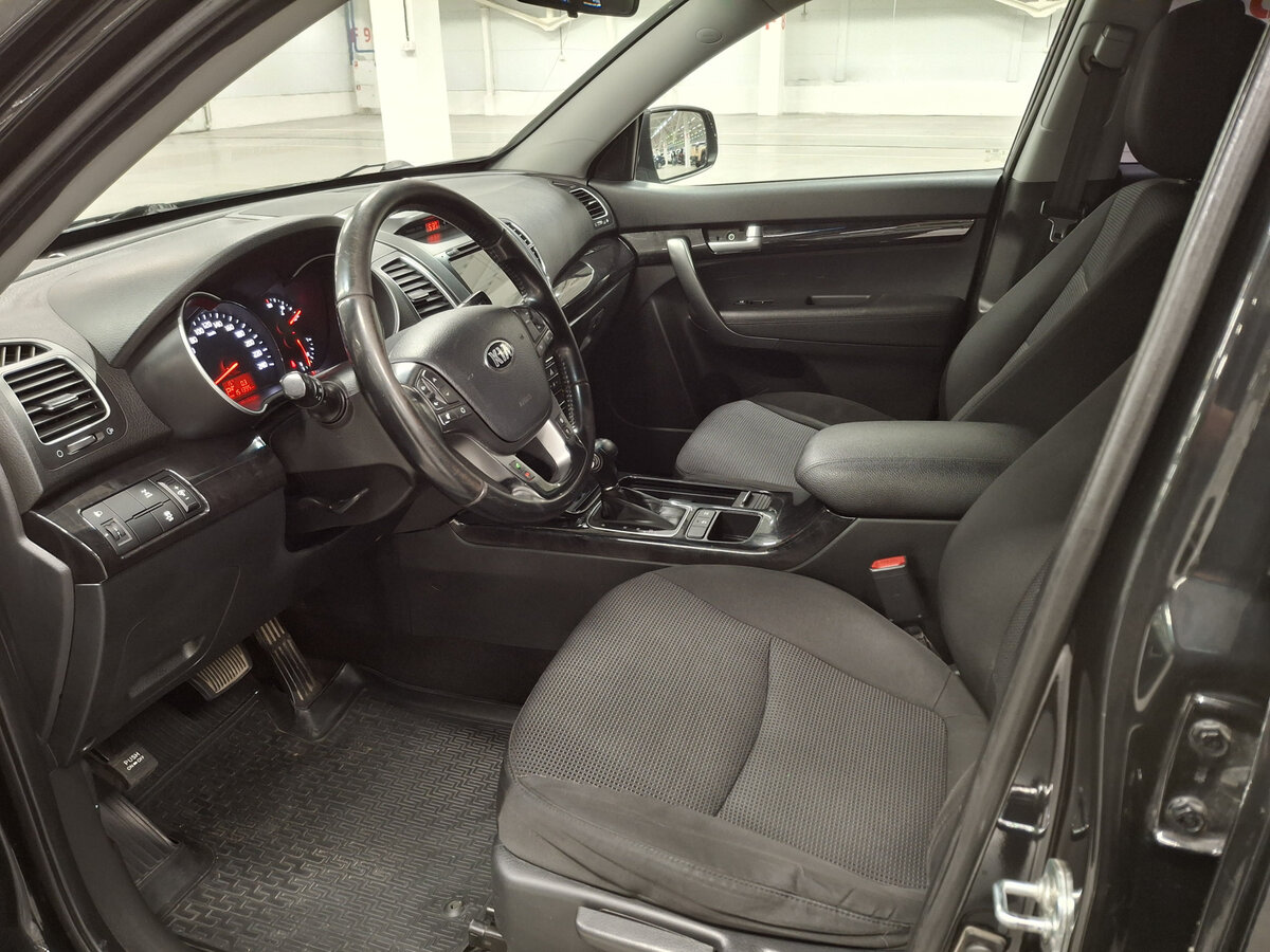 Б/У Киа Соренто 2017 года. Фото: #15