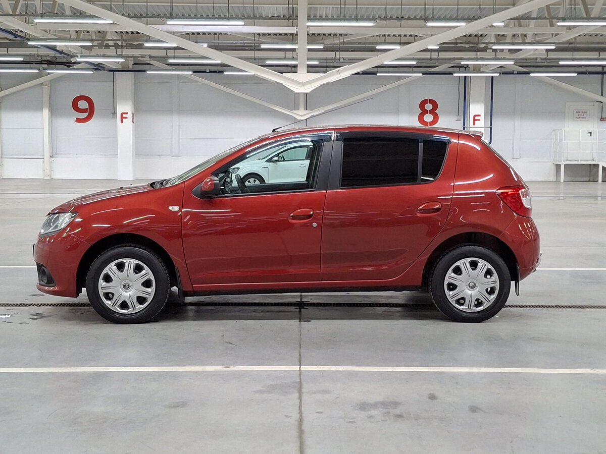 Б/У Рено Сандеро 2017 года. Фото: #7