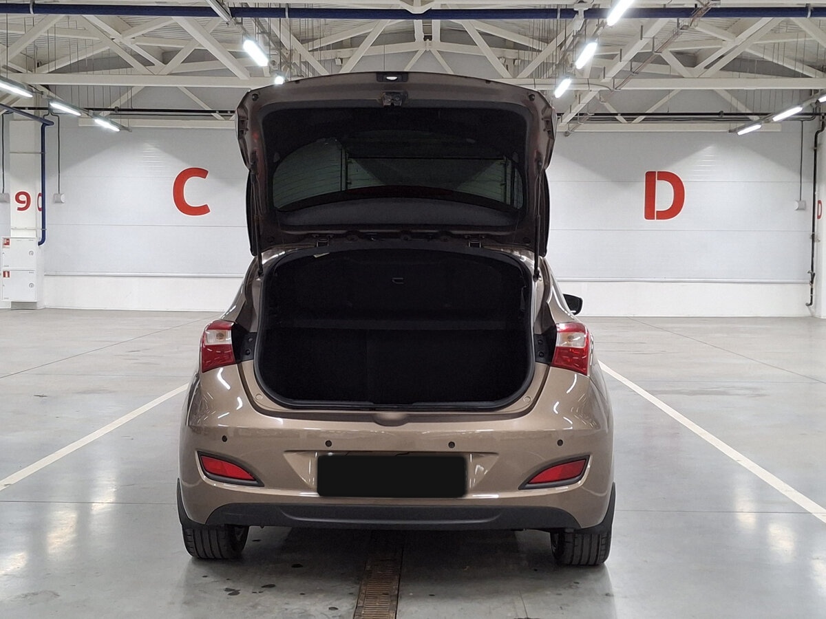 Б/У Хендай ай30 2013 года. Фото: #9