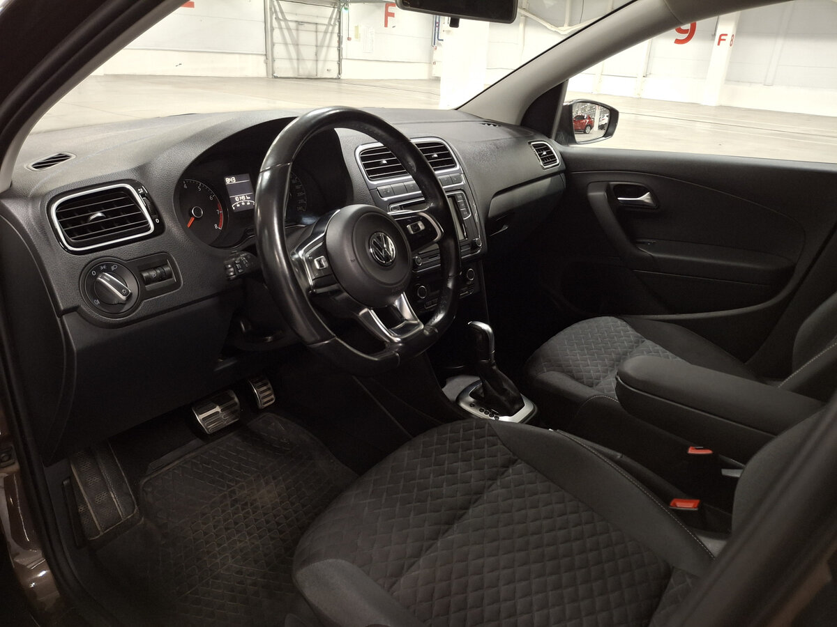 Б/У Фольксваген Поло 2018 года. Фото: #15