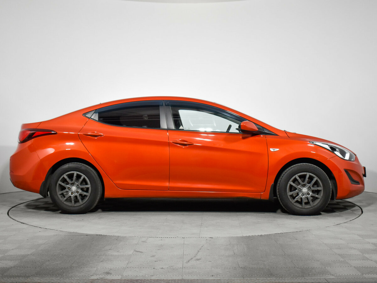 Б/У Хендай Елантра 2015 года. Фото: #3