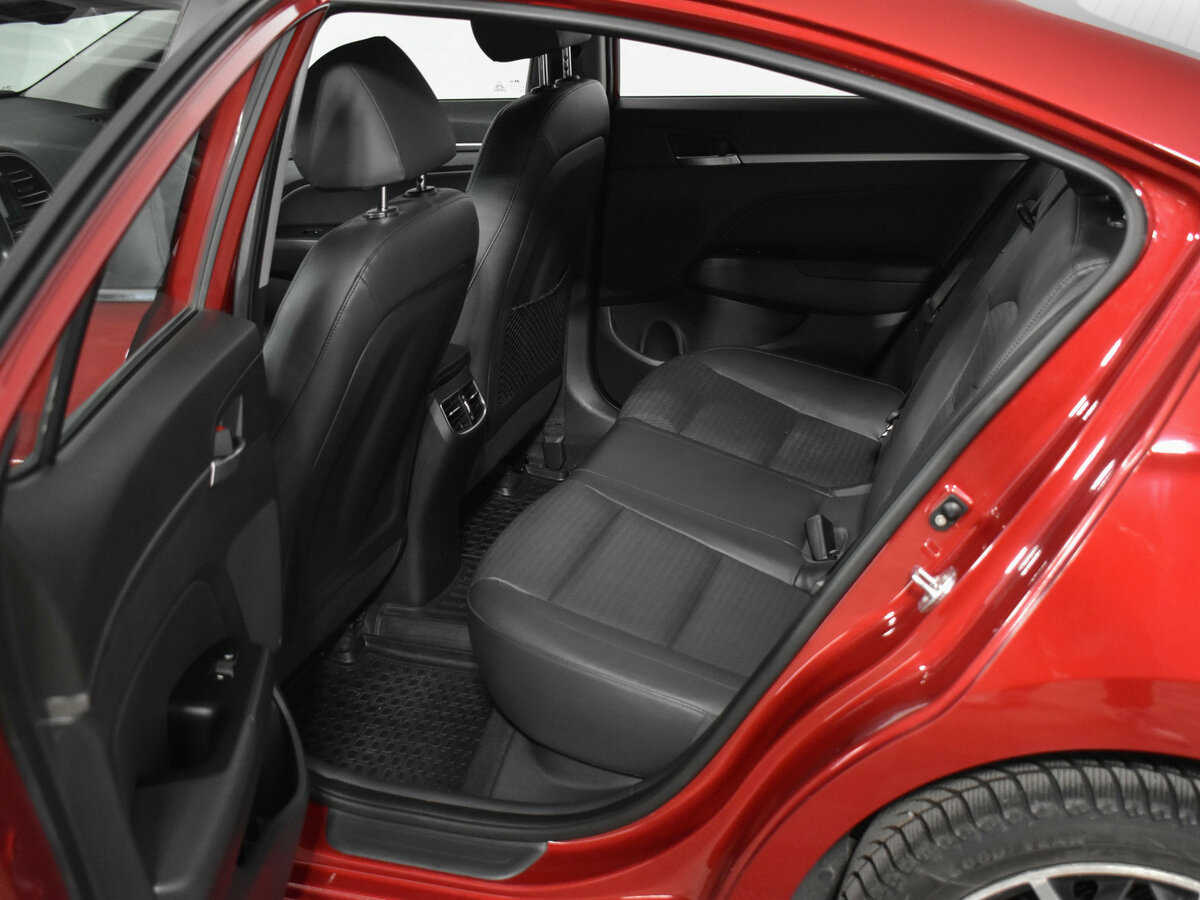 Б/У Хендай Елантра 2019 года. Фото: #10