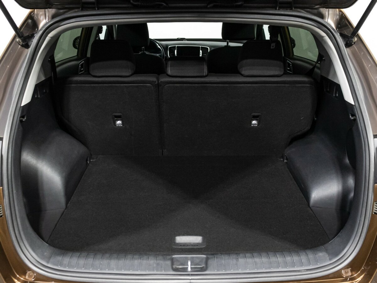 Б/У Киа Спортейдж 2016 года. Фото: #17