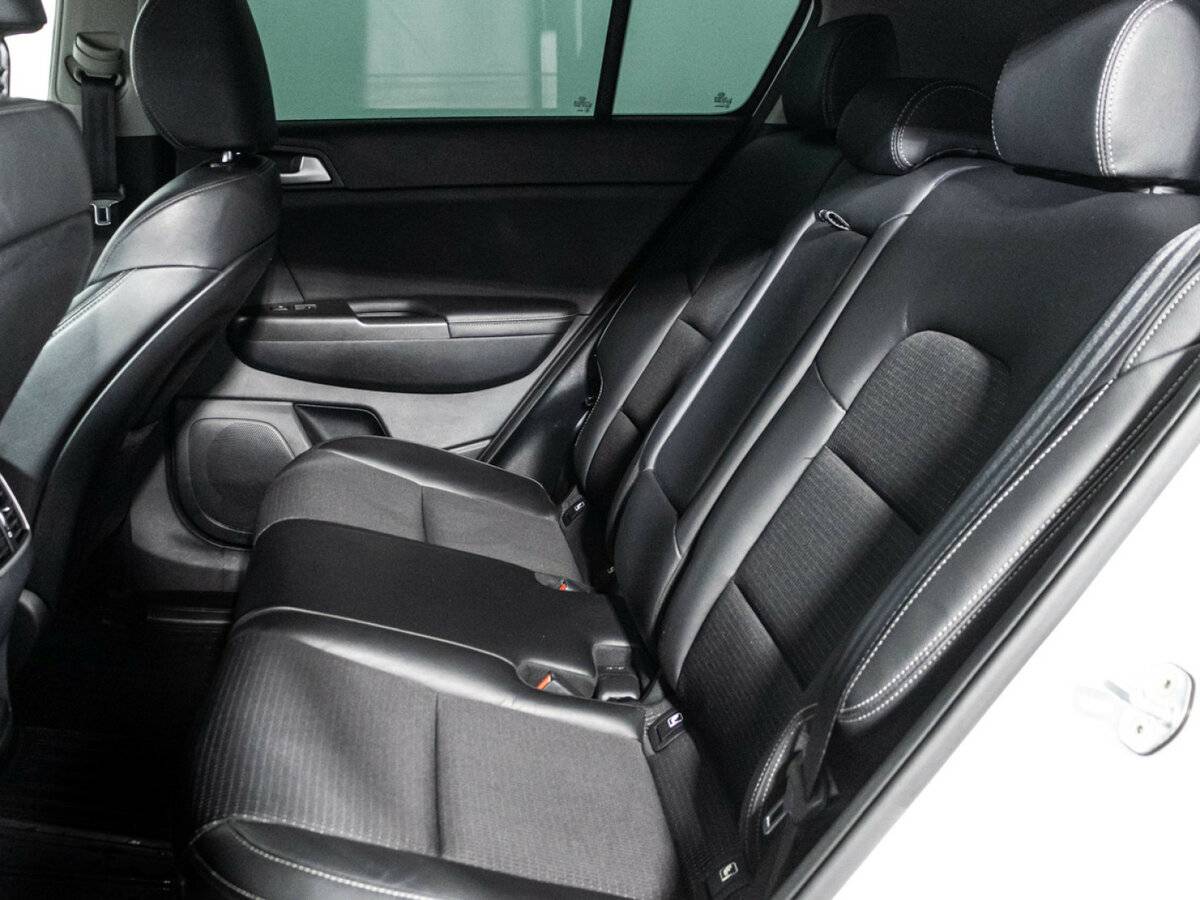 Б/У Киа Спортейдж 2017 года. Фото: #9