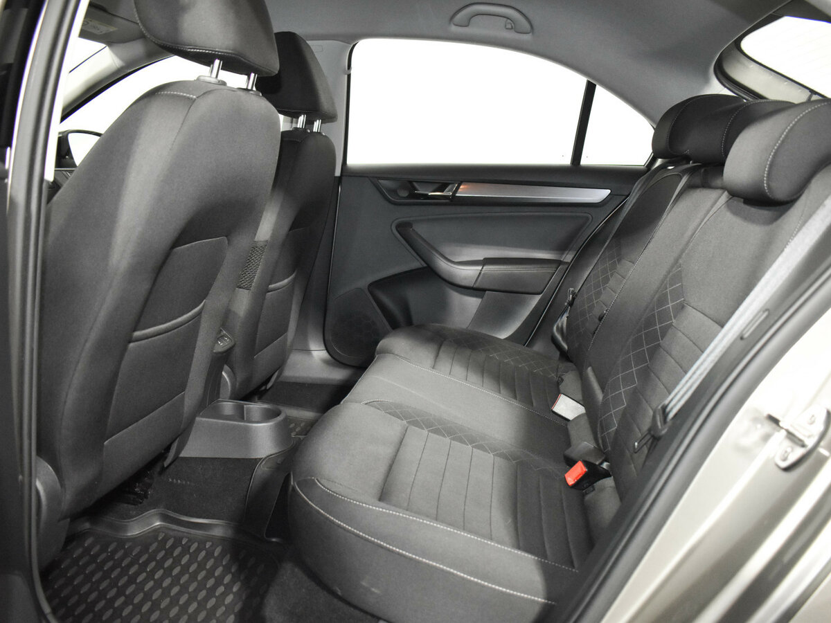 Б/У Шкода Рапид 2019 года. Фото: #11