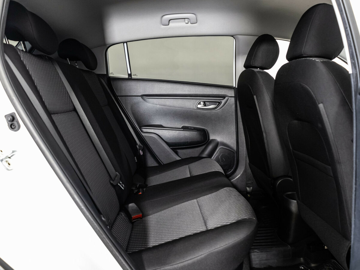 Б/У Киа Рио 2018 года. Фото: #12