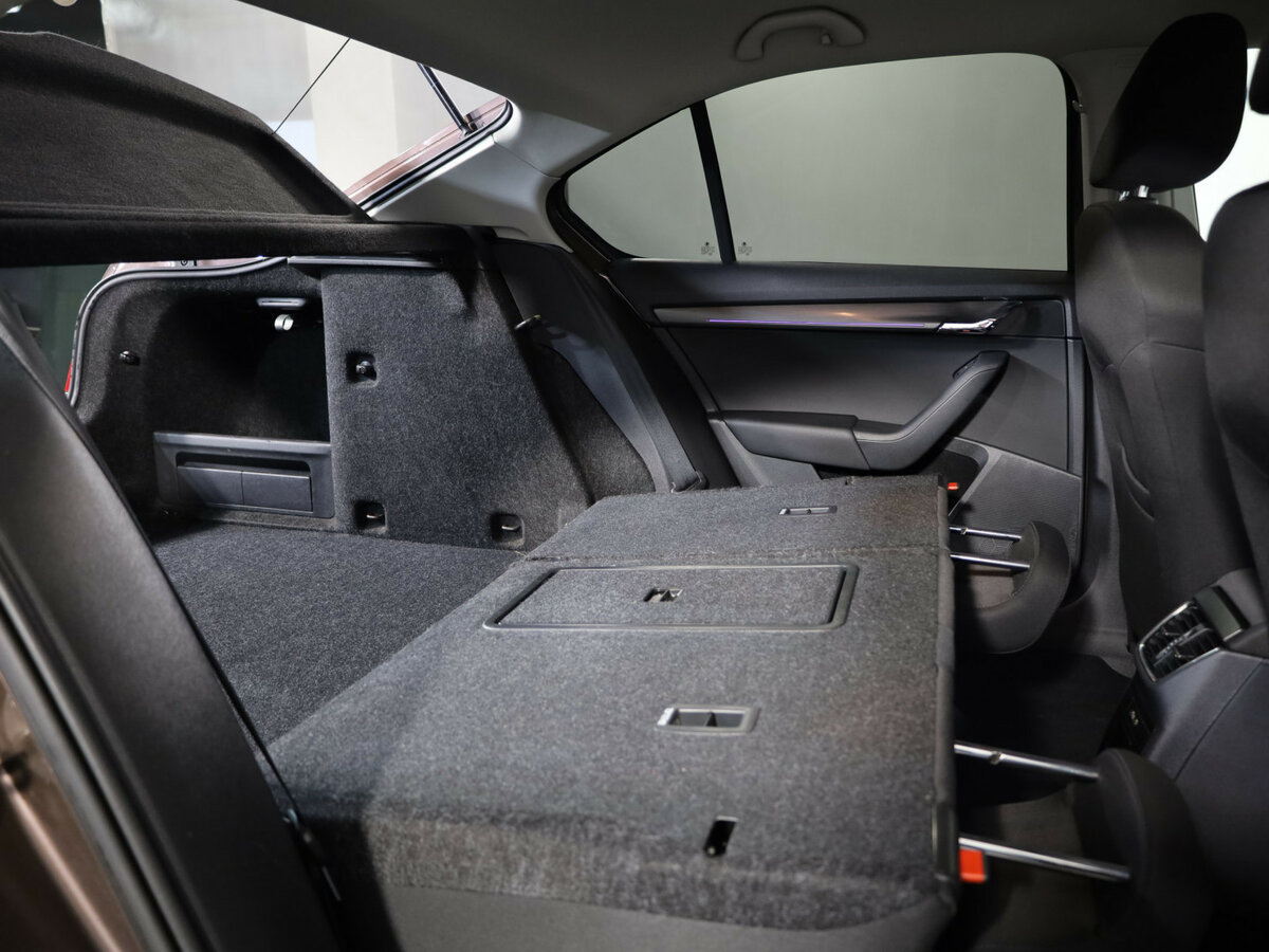 Б/У Шкода Октавия 2017 года. Фото: #13