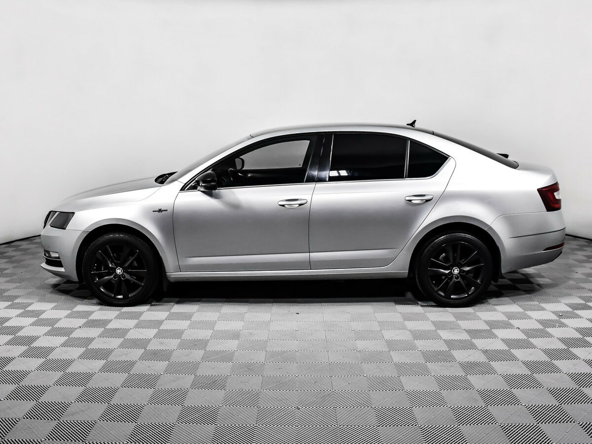 Б/У Шкода Октавия 2020 года. Фото: #7