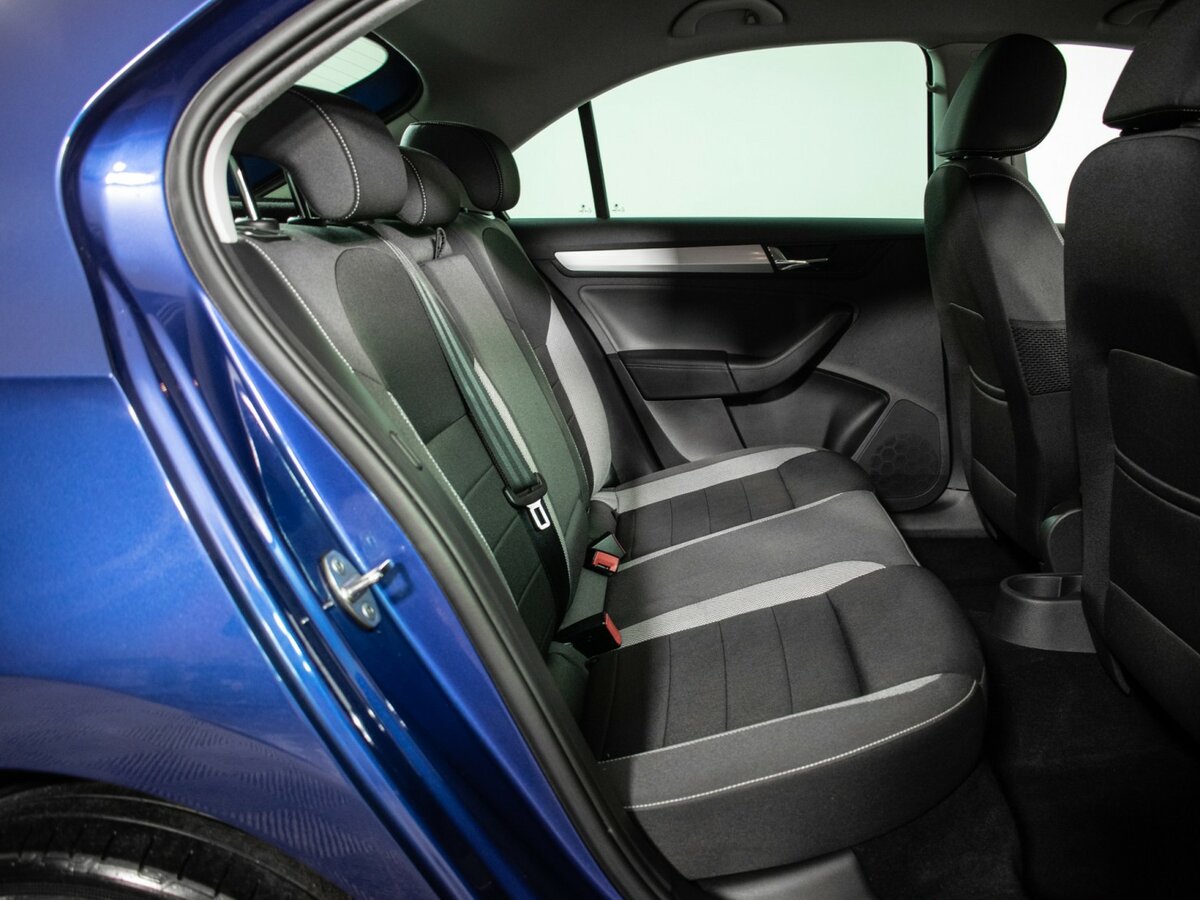 Б/У Шкода Рапид 2019 года. Фото: #9