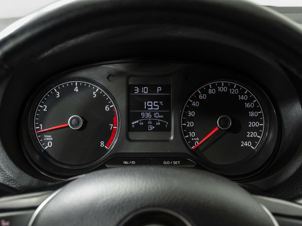 Б/У Фольксваген Поло 2018 года. Фото: #10