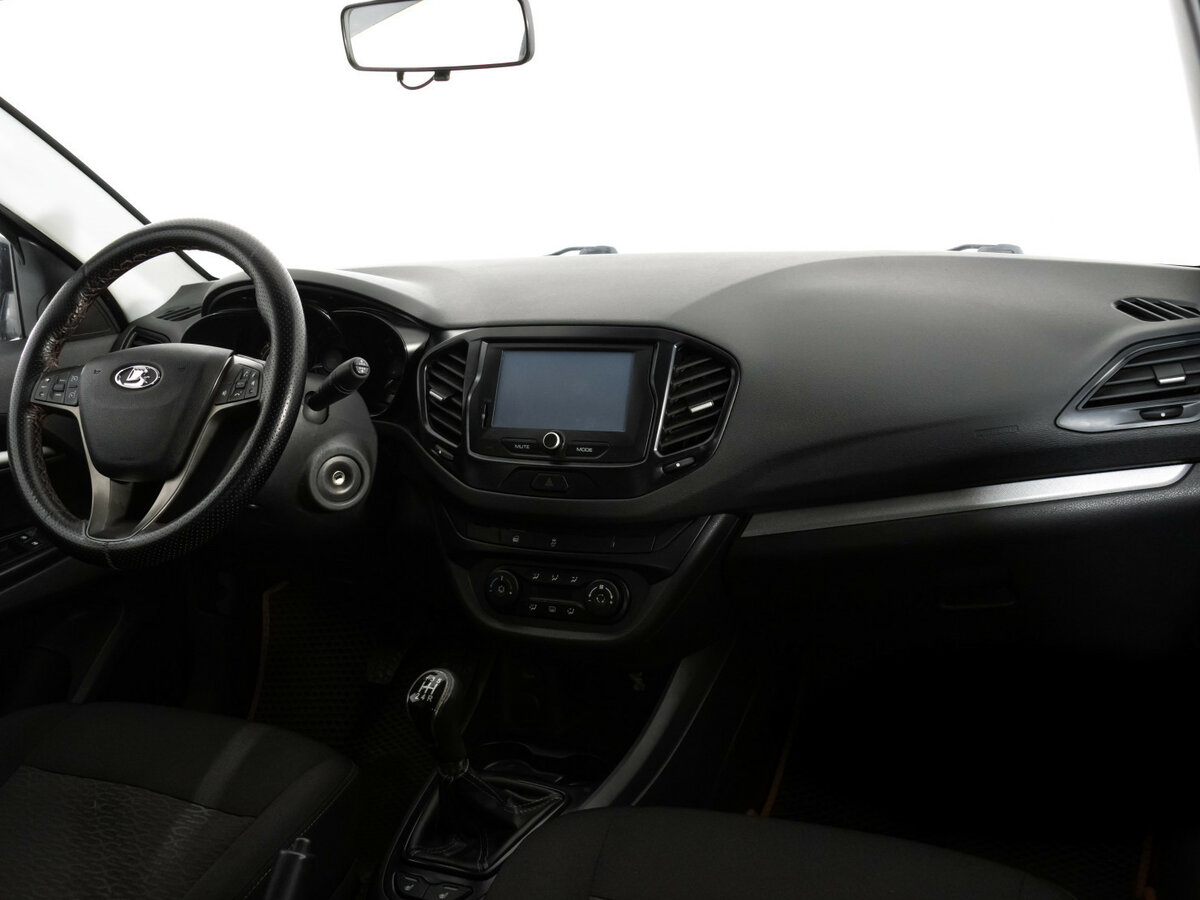 Б/У Лада (ВАЗ) Веста 2017 года. Фото: #6