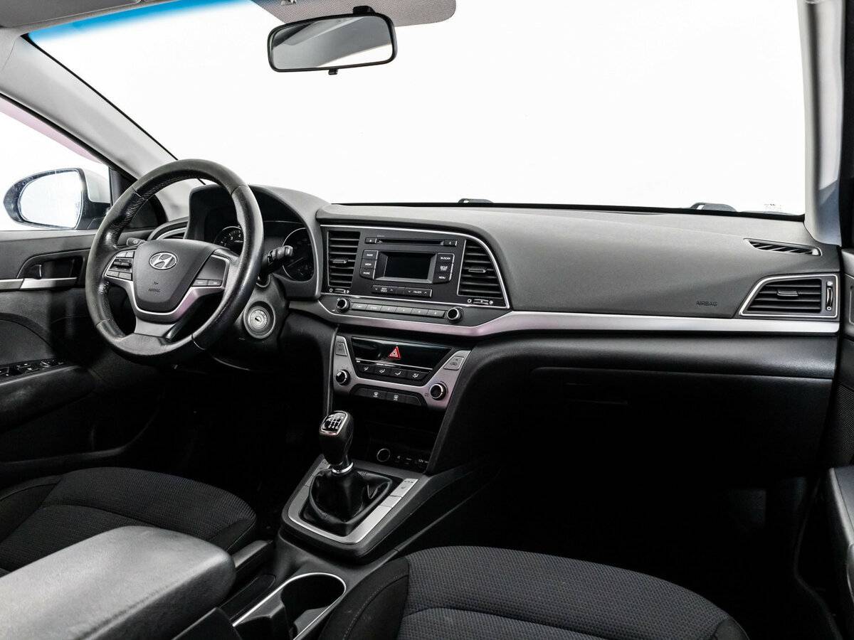 Б/У Хендай Елантра 2016 года. Фото: #6