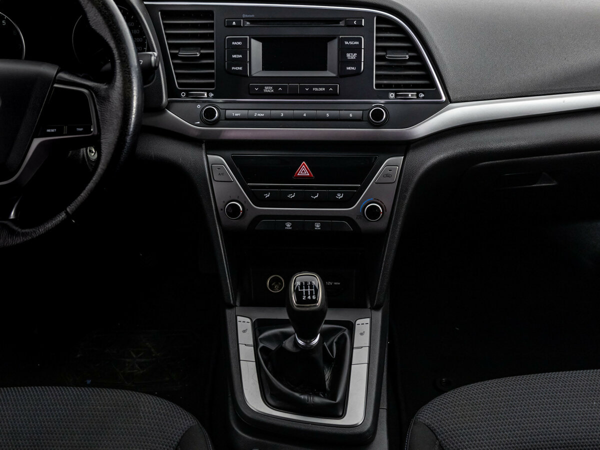 Б/У Хендай Елантра 2016 года. Фото: #8