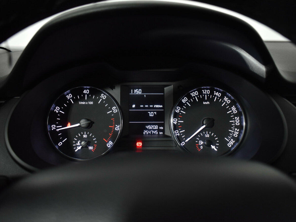 Б/У Шкода Октавия 2015 года. Фото: #11