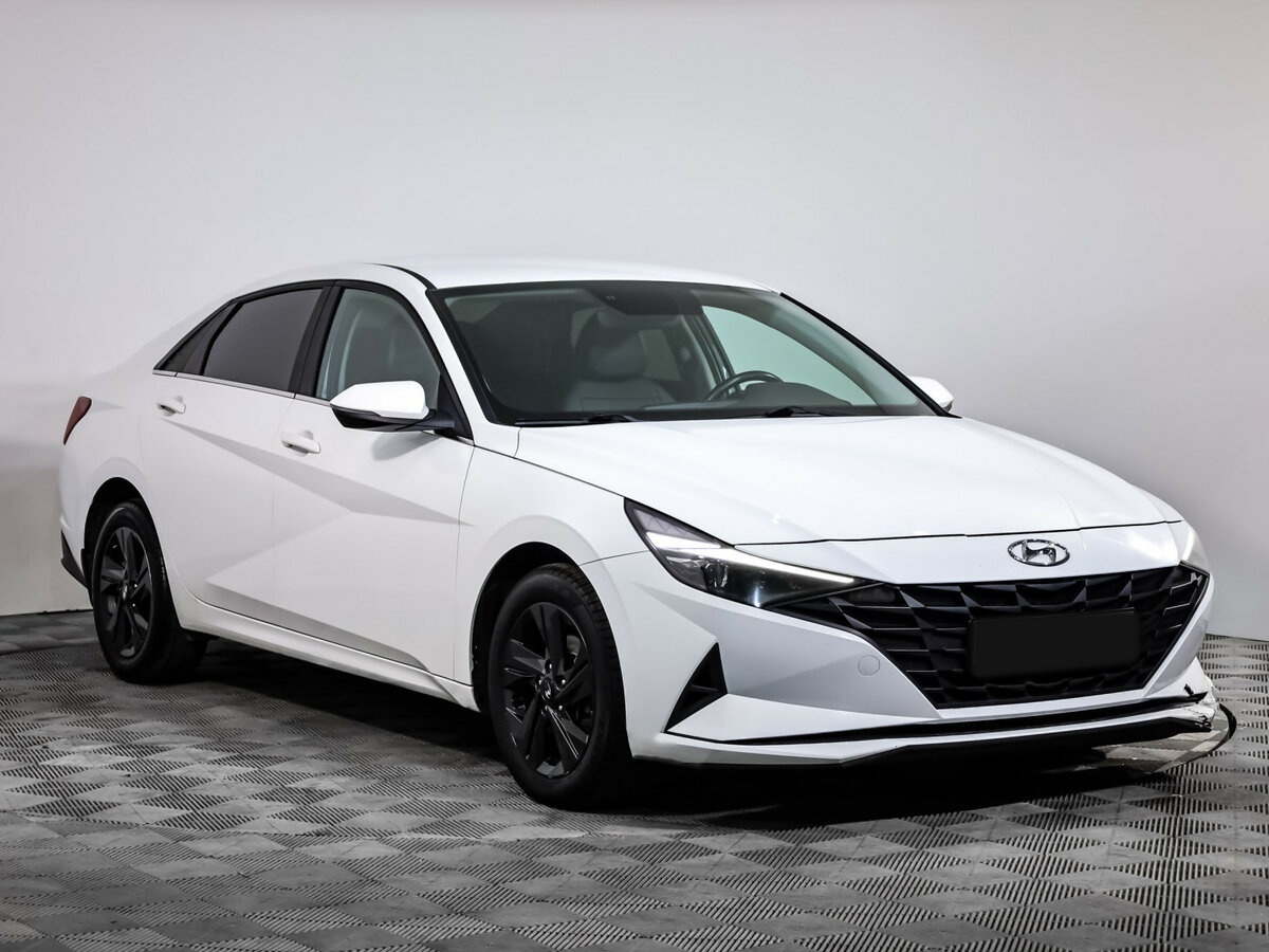 Б/У Хендай Елантра 2021 года. Фото: #2