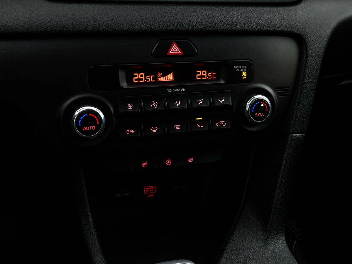 Б/У Киа Спортейдж 2018 года. Фото: #12