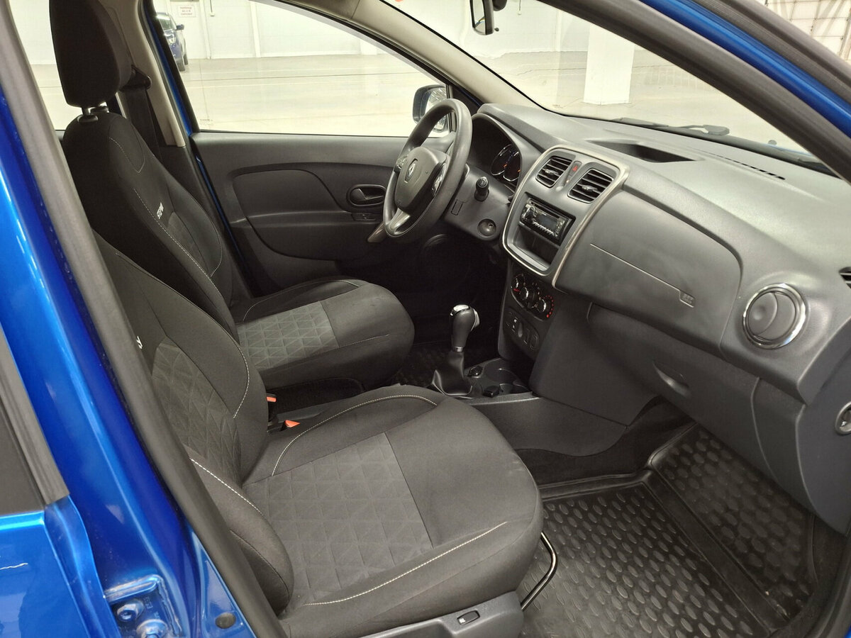 Б/У Рено Сандеро 2016 года. Фото: #10