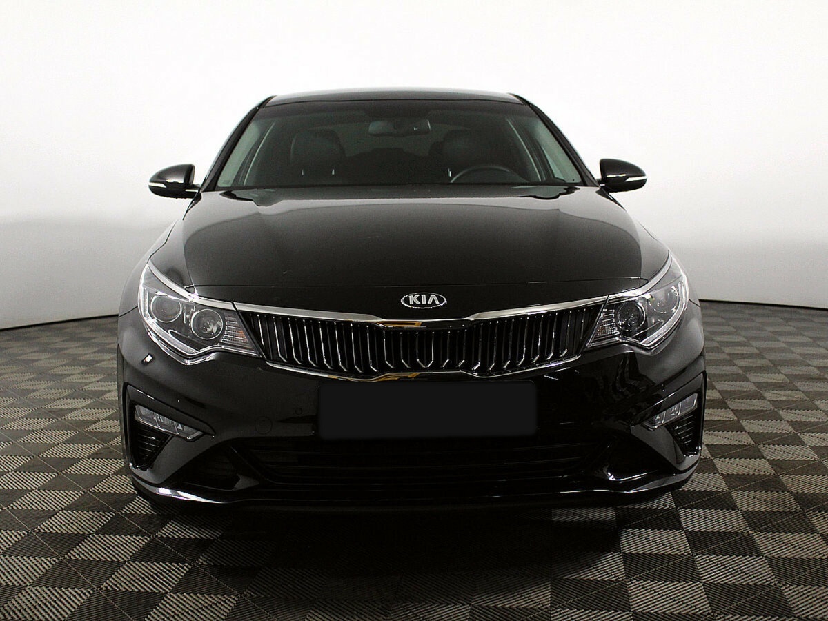 Б/У Киа Оптима 2018 года. Фото: #1