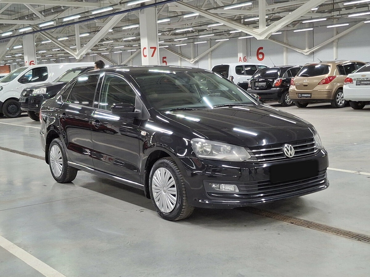 Б/У Фольксваген Поло 2017 года. Фото: #2